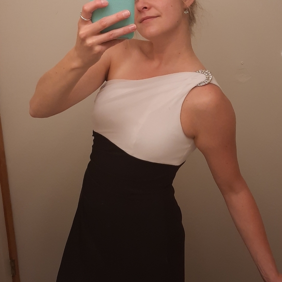 David's Bridal Gown - Picture 5 of 6